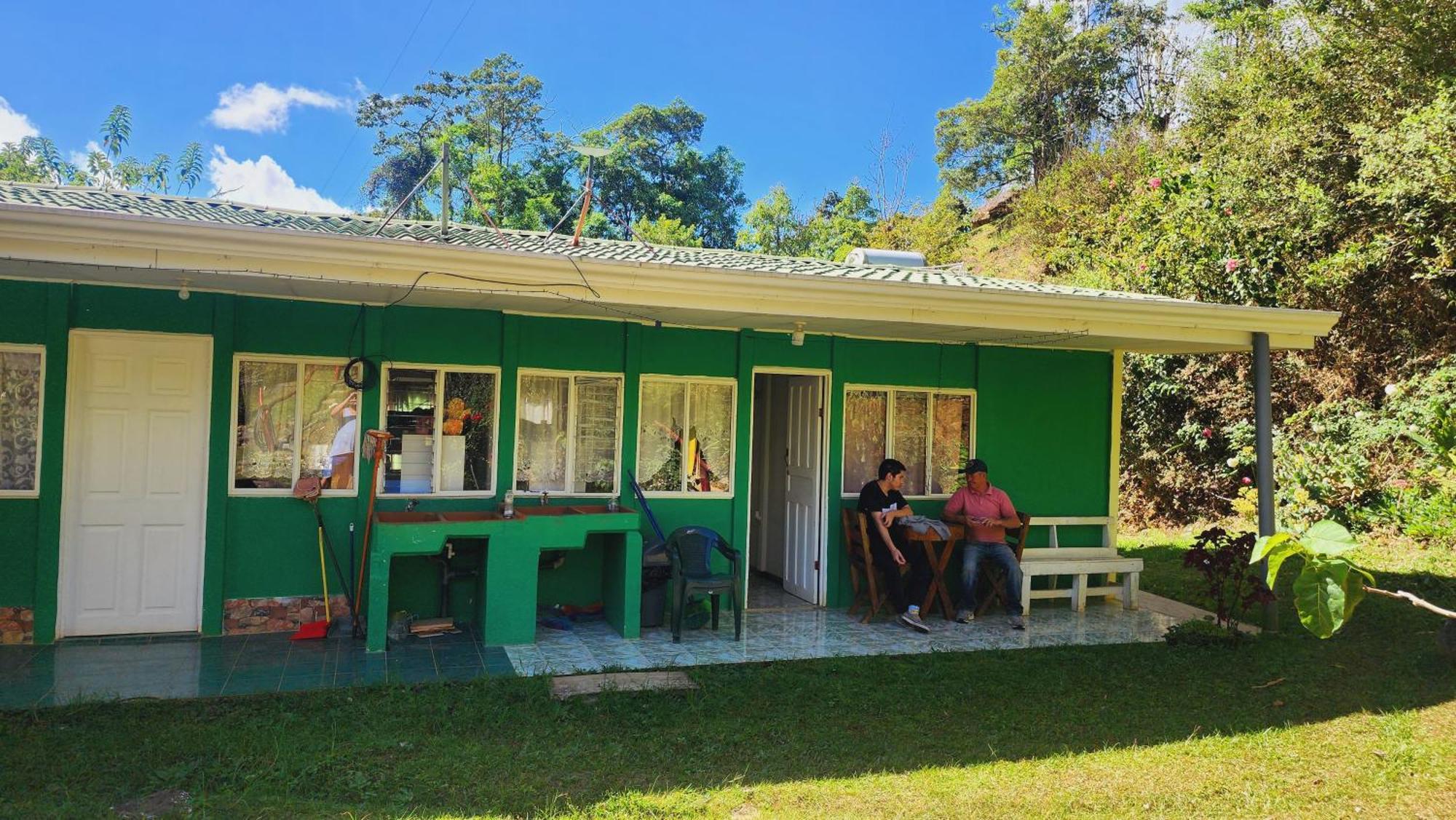 Hospedajes Richie Eco Camp Providencia Ngoại thất bức ảnh