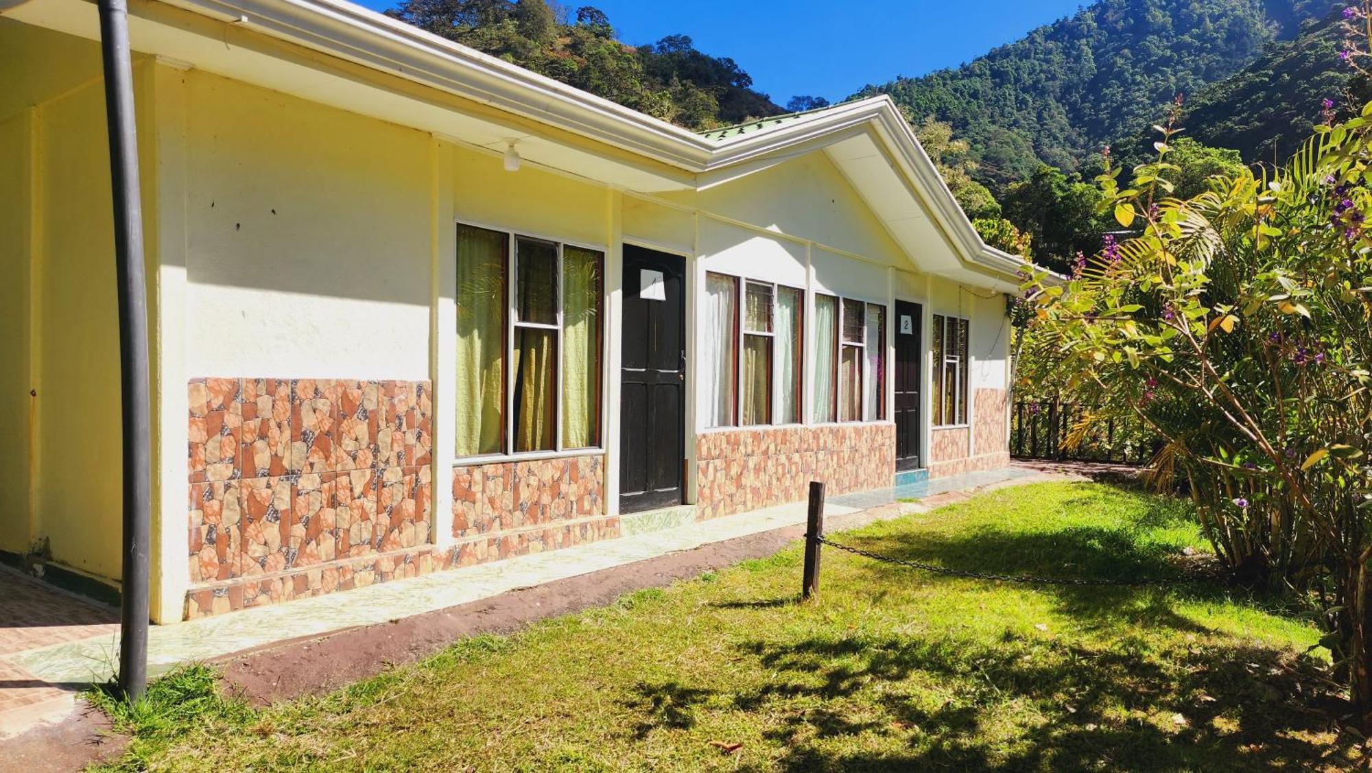 Hospedajes Richie Eco Camp Providencia Ngoại thất bức ảnh