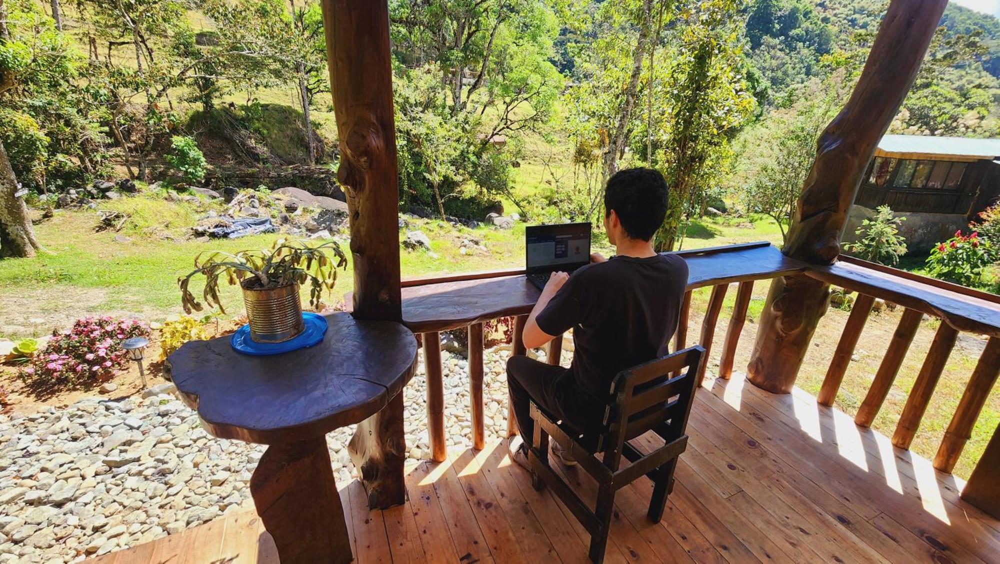 Hospedajes Richie Eco Camp Providencia Ngoại thất bức ảnh