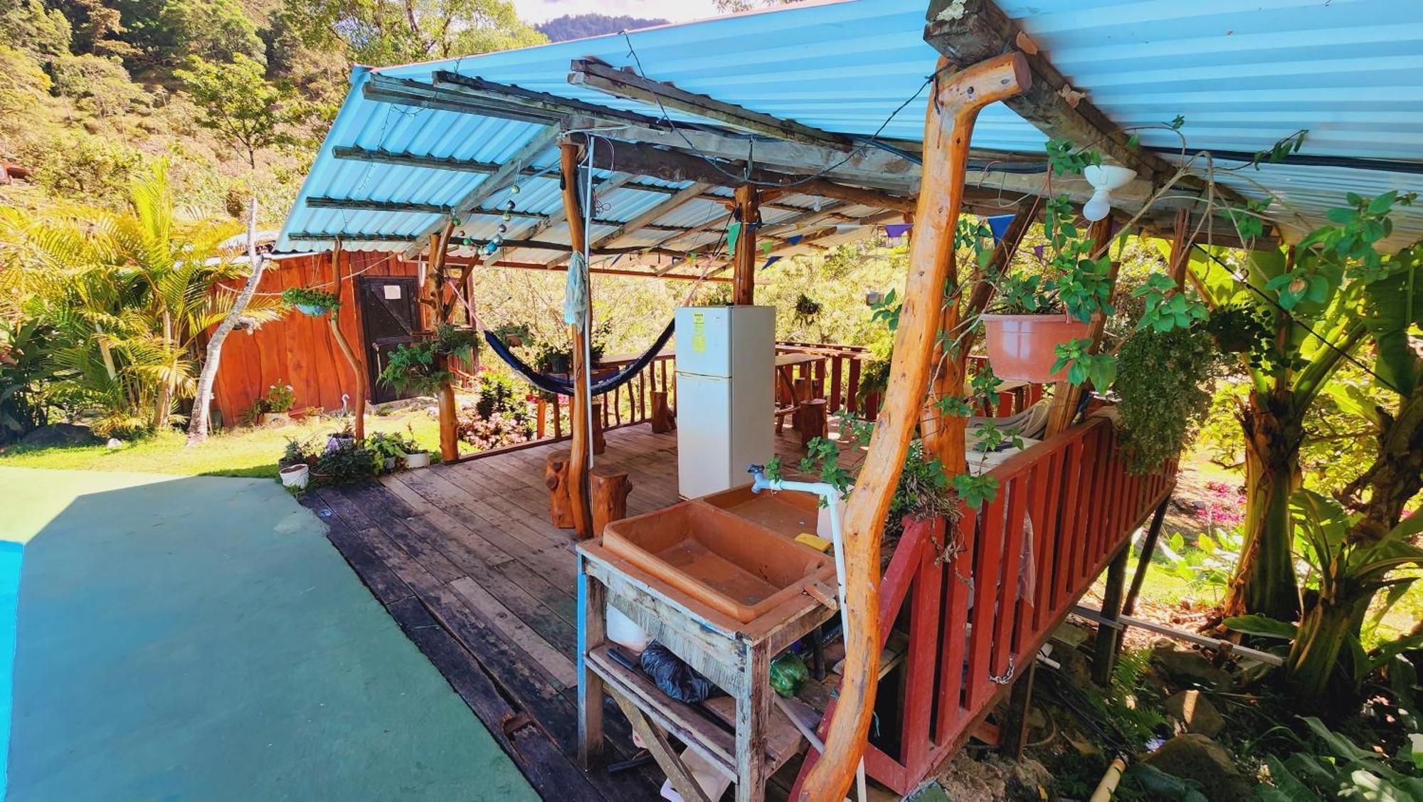 Hospedajes Richie Eco Camp Providencia Ngoại thất bức ảnh