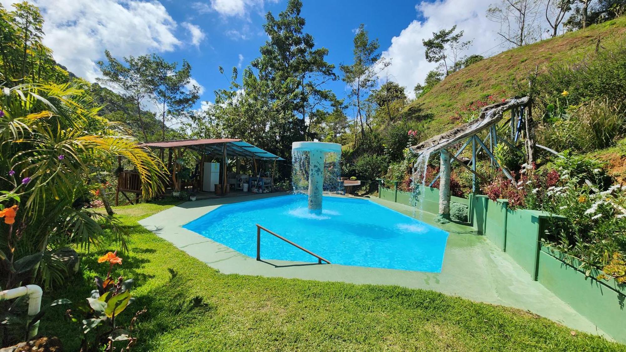 Hospedajes Richie Eco Camp Providencia Ngoại thất bức ảnh
